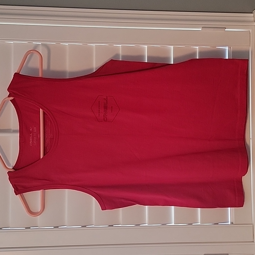 O'Neill boys used tanktop. Size Large. In good condition.